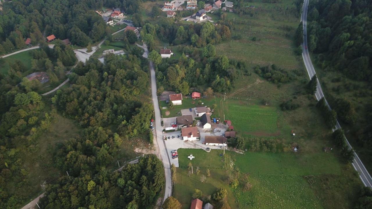 House Pox Hotel Plitvička Jezera Eksteriør billede